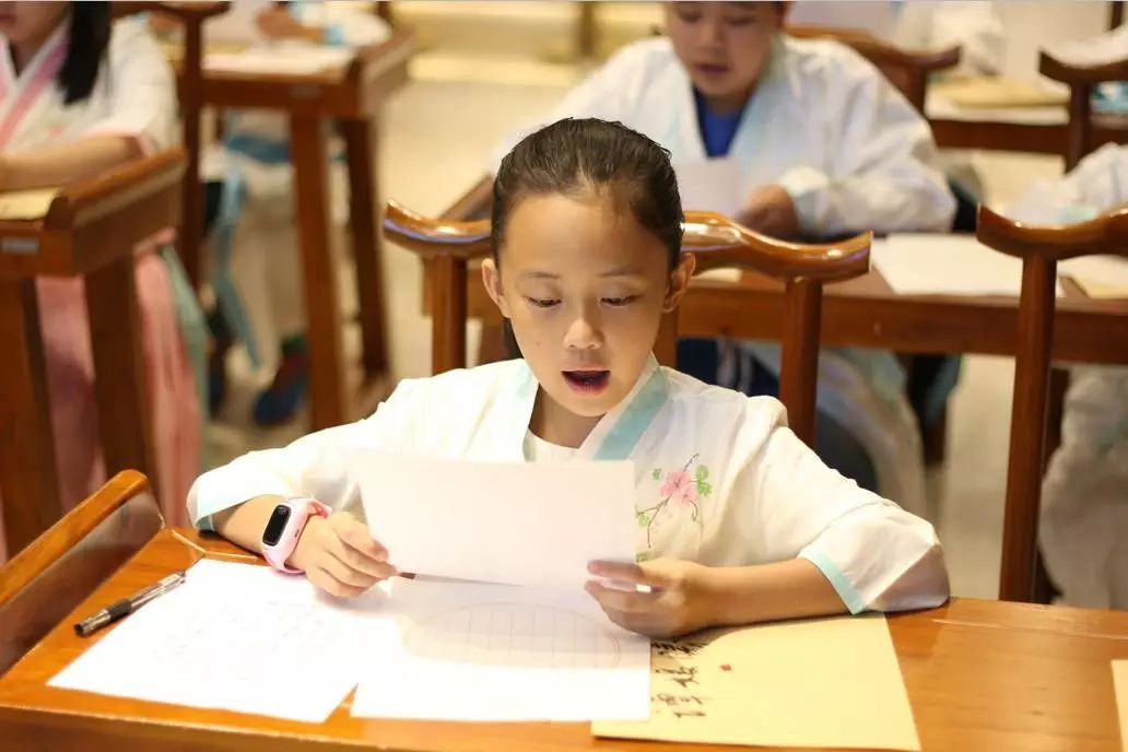 让宝贝成为一个有气质的人【7430首给孩子学习的国学音频】 让宝贝成为一个有气质的人【7430首给孩子学习的国学音频】