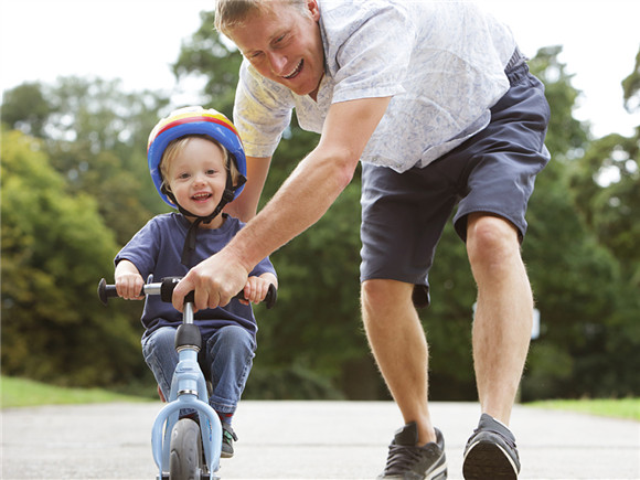 易烊千玺开手机热点救场:拥有大局观的优秀孩子,都是 易烊千玺开手机热点救场:拥有大局观的优秀孩子,都是