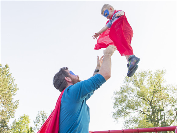 易烊千玺开手机热点救场:拥有大局观的优秀孩子,都是 易烊千玺开手机热点救场:拥有大局观的优秀孩子,都是