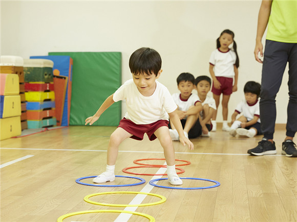 易烊千玺开手机热点救场:拥有大局观的优秀孩子,都是 易烊千玺开手机热点救场:拥有大局观的优秀孩子,都是